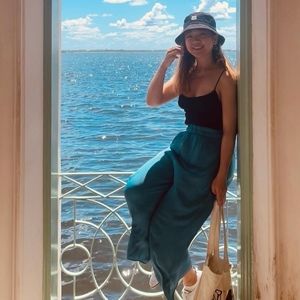 Meet your Posher, Isabel